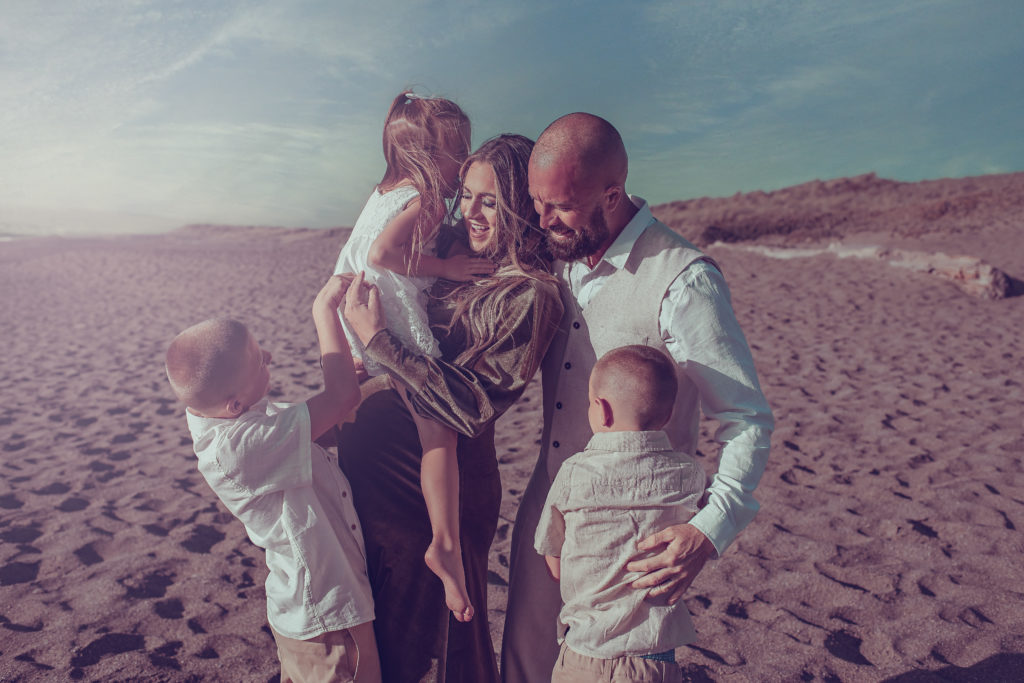 family photography session, Northern California family photographer, Vacaville family photography, family photographer, fine art photographer, father daughter photography, beach family session, mommy and me photography